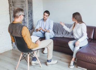 Aile Terapisi Nedir, Aile Terapisinde 5 Kritik Dönüm Noktası